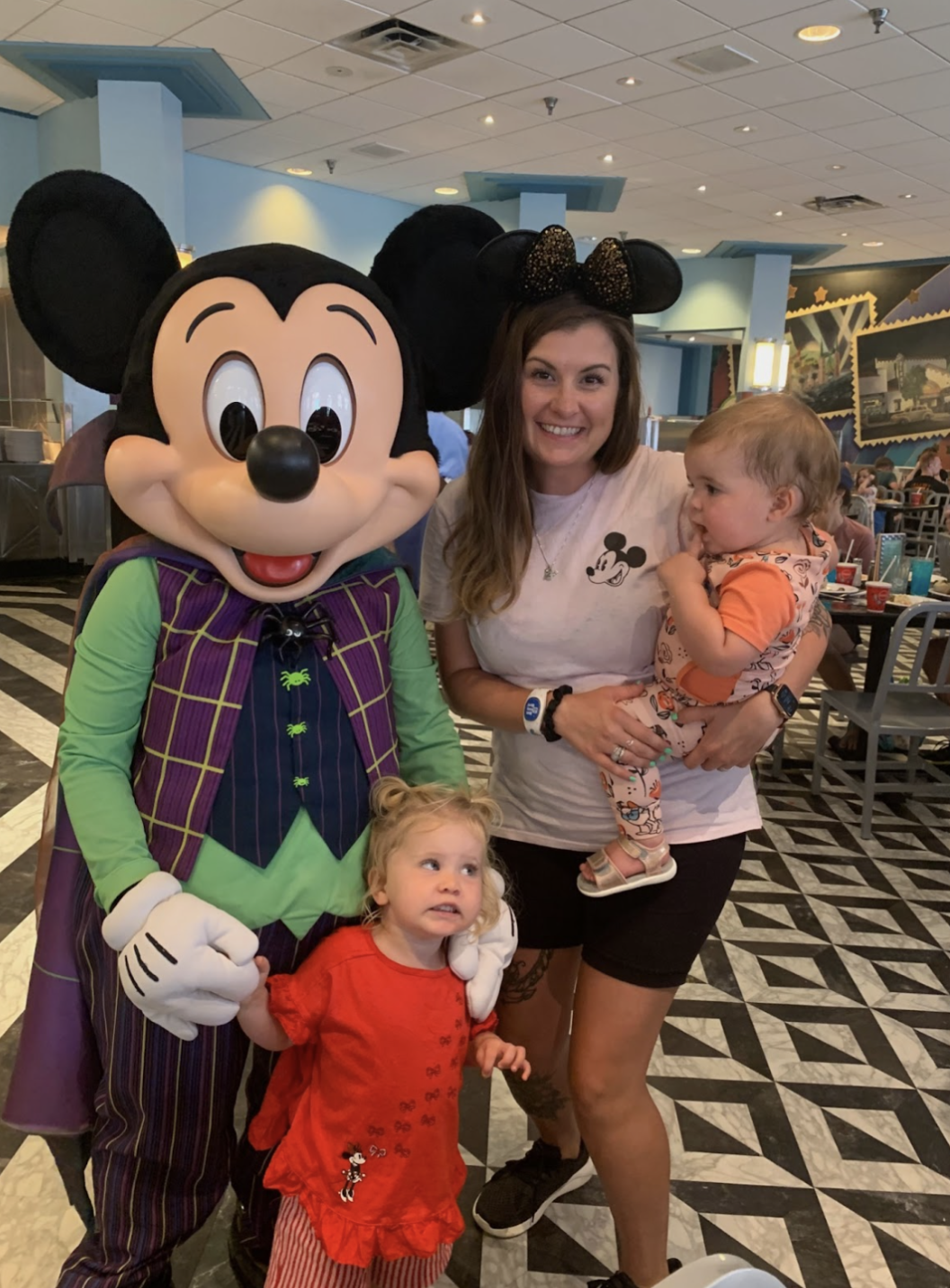 CONQUERING DISNEY WORLD DINING RESERVATIONS
