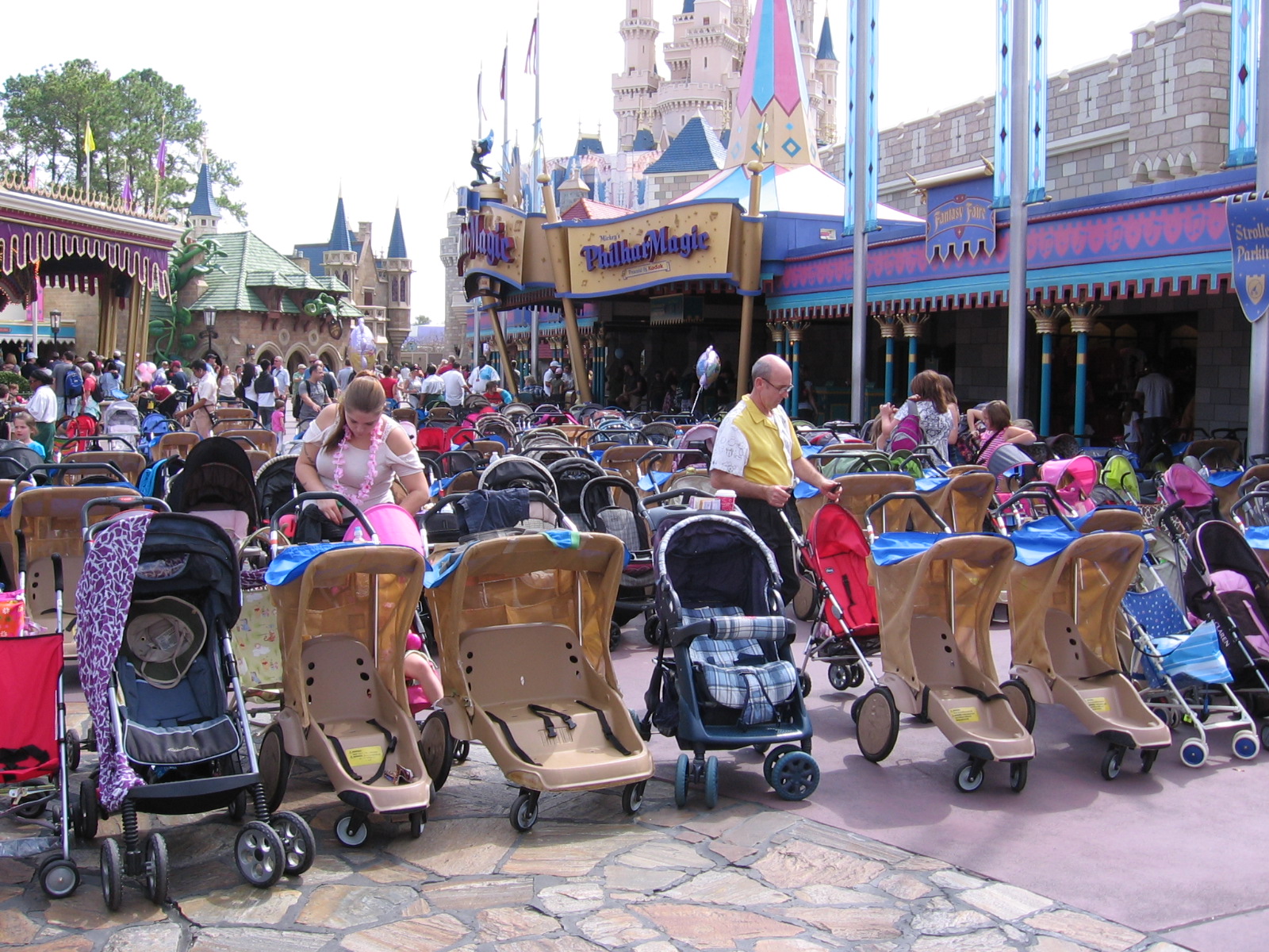 DO YOU NEED A STROLLER AT DISNEY?